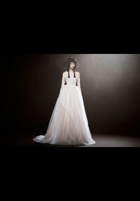 Vera Wang Spring 2018 Wedding Dress 4