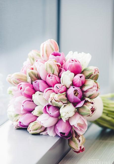 15 Breathtaking Tulip Wedding Bouquets For The Spring Bride