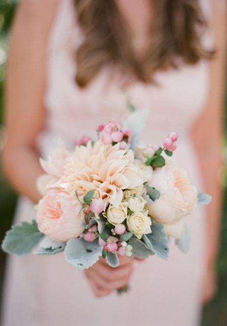 Bridal Bouquets For The Minimal Bride 6