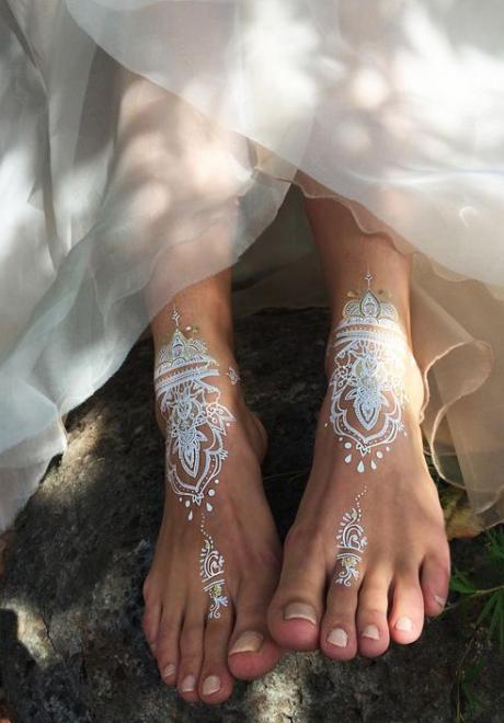 White Henna Designs For The Bride's Feet