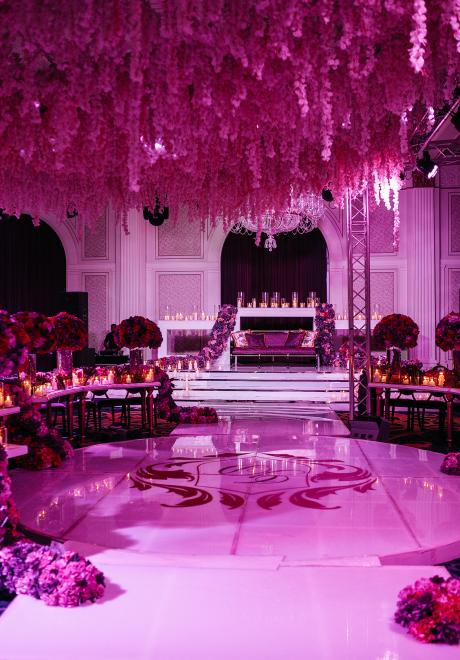 حفل زفاف ديمولا وجلاديس في دبي