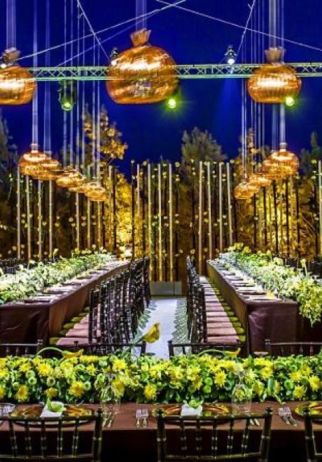 Inside a Luxury “Sunflower Wedding”