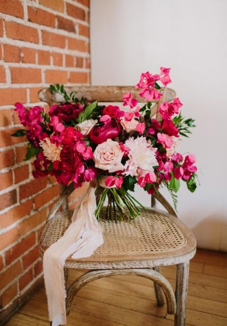 14 Romantic Pink Wedding Bouquets