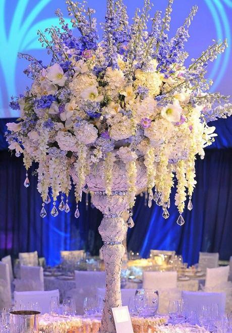 Statement Flower Centerpieces | Arabia Weddings