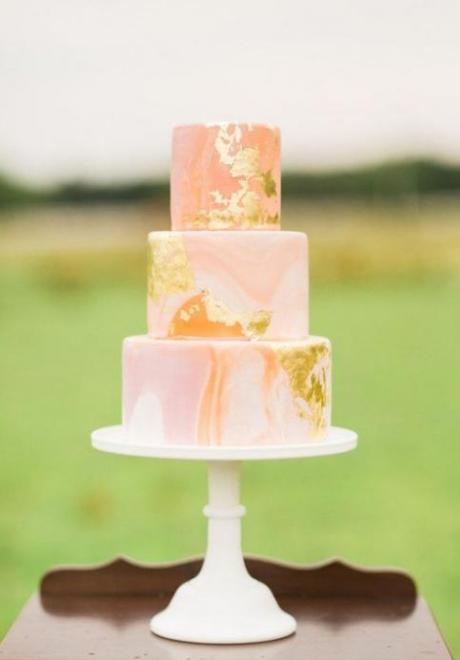 16 Stunning Marble Wedding Cakes