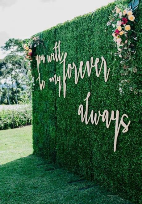 Backdrop Ideas for Your Wedding Pictures