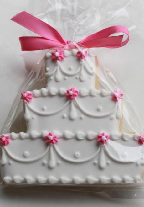 6 Beautiful Cookie Ideas For Your Wedding