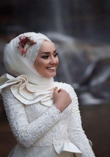 Floral Crowns for Bridal Hijab 1