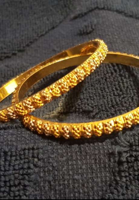 Gold Bracelets 4