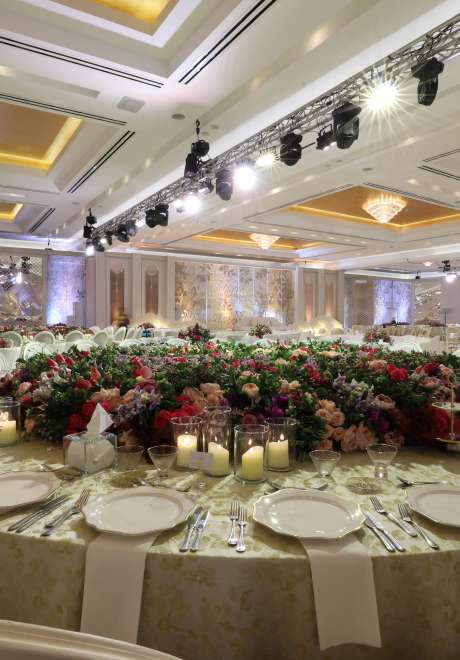 حفل زفاف فاخر بثيم أوراق الشجر في الدوحة