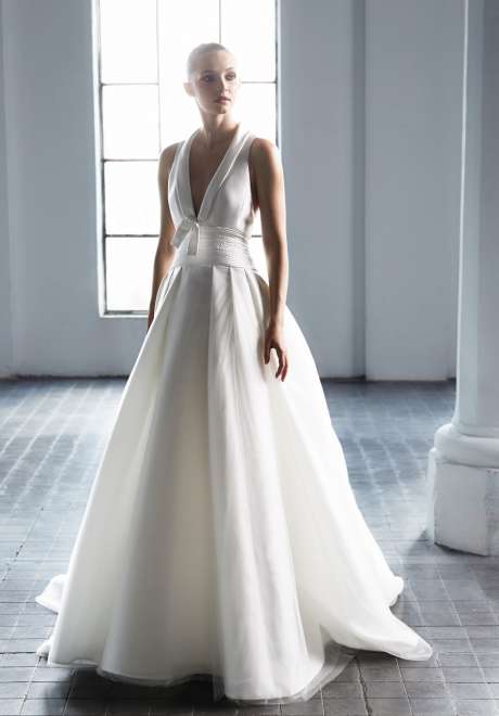 Peter Langner 2021 Wedding Dress Como