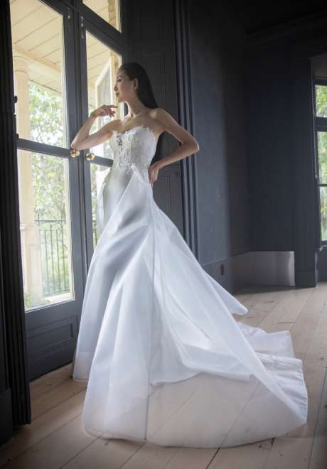 Romona Keveza Fall 2021 Wedding Dress Collection