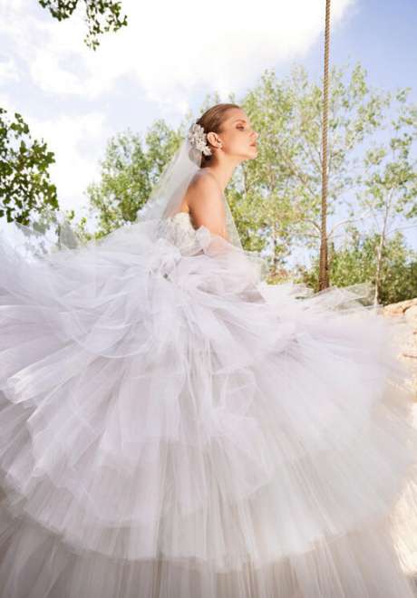 Elie Saab Fall 2021 Wedding Dresses 12