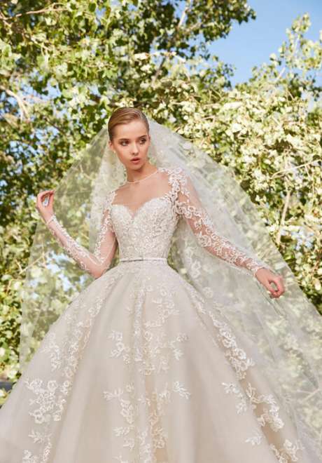 Elie Saab Fall 2021 Wedding Dresses 13