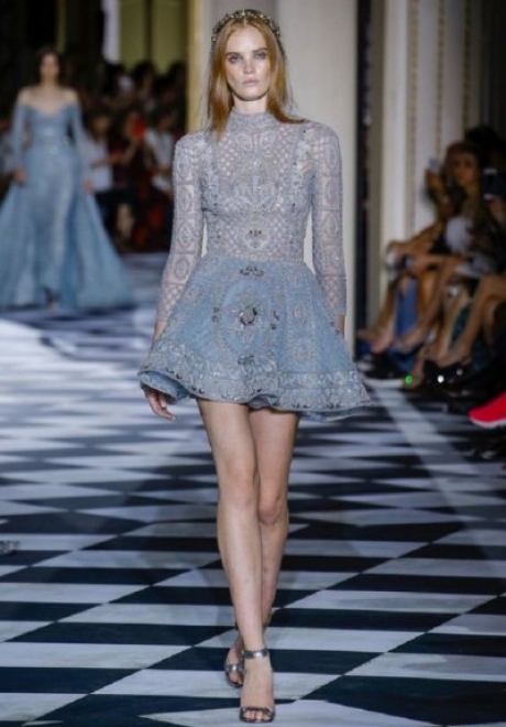 اجمل فساتين الخطوبة باللون الأزرق الفاتح اجمل فساتين الخطوبة باللون الأزرق الفاتح