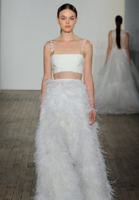 Beautiful Two Piece Wedding Dresses for The Trendy Bride of 2019