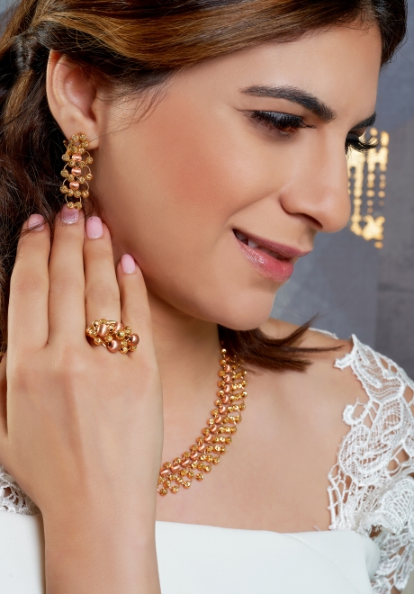 A Millennial’s Guide to Gifting Gold