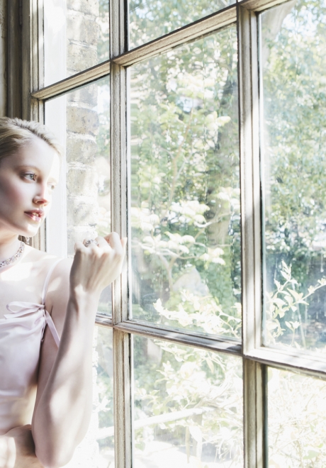 فساتين خطوبة فخمة من تصميم فيليبا ليبلي فساتين خطوبة فخمة من تصميم فيليبا ليبلي