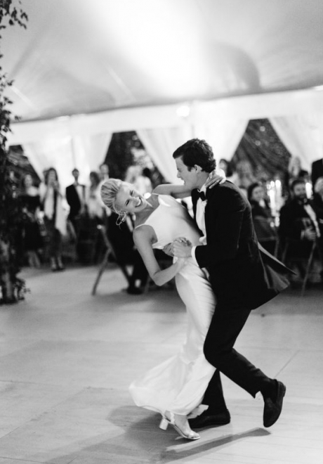4 Tips to Help You Choose Your First Dance Song
