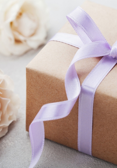 5 Things You Need To Know About Wedding Registries
