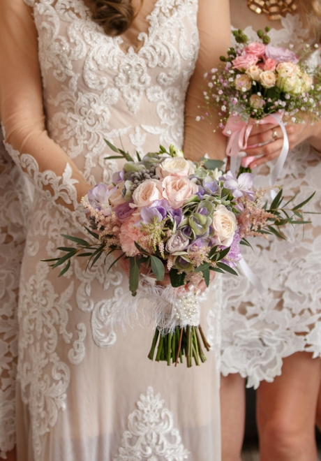 A Couple’s Guide To Choosing The Perfect Wedding Flowers 