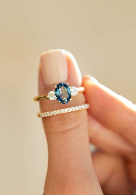 Best Engagement Ring Trends to See in 2023: Expert&#039;s Opinion