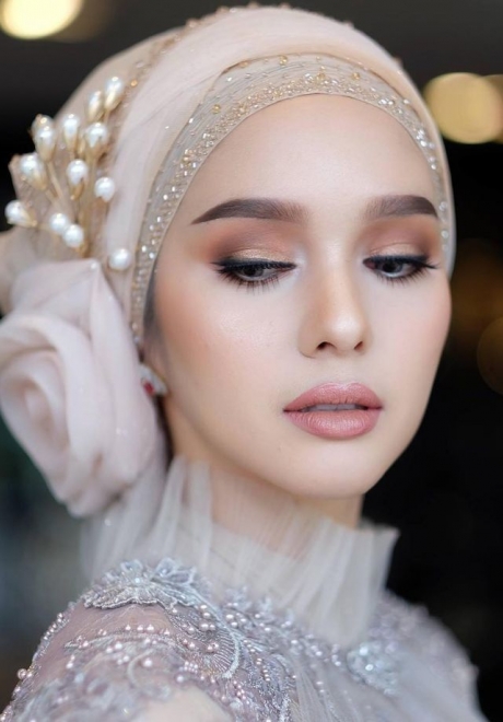 توربان عروس: خيار عصري وجريء لإطلالة زفاف لا تُنسى