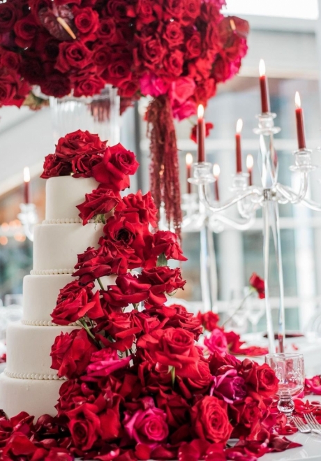Gorgeous Valentine's Day Inspired Wedding Cakes for 2026