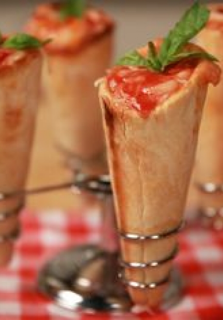 صرعة الضيافة المخروطية الشكل لحفل الزفاف