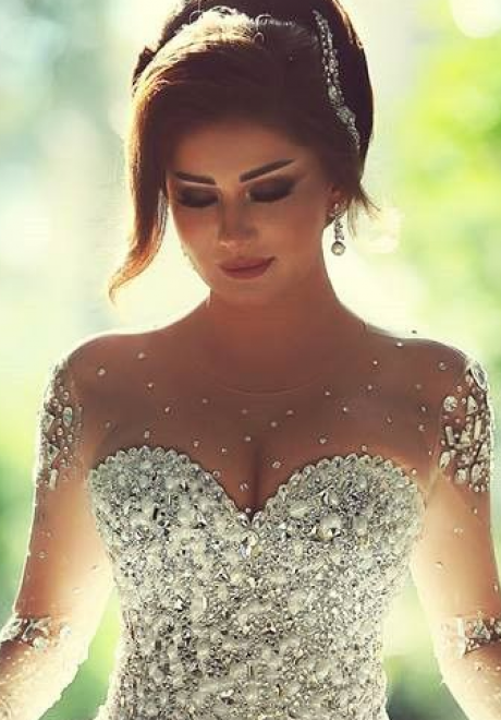 5 فساتين زفاف بقصّة سويت هارت لعروس هذا الموسم 5 فساتين زفاف بقصّة سويت هارت لعروس هذا الموسم