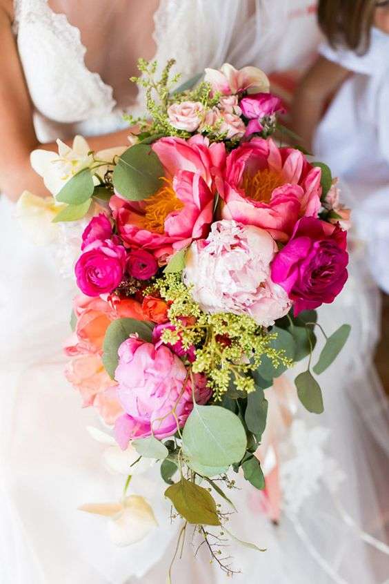 Bright Summer Wedding Bouquets | Arabia Weddings