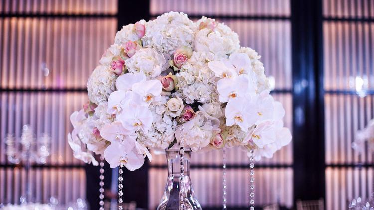 أشهر 9 شركات تنظيم حفلات الزفاف الفاخرة في دبي