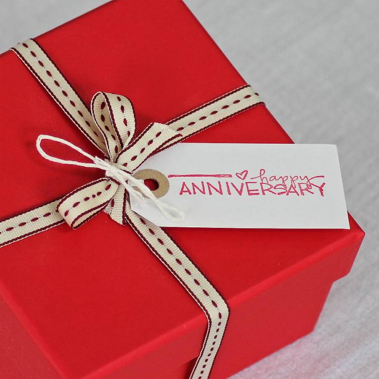 4 Loving Anniversary Gifts for Your Wife
