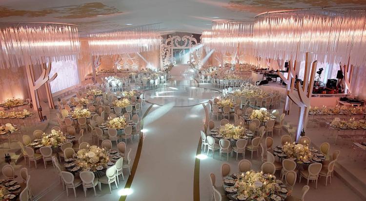 حفل زفاف فاخر ومذهل في لبنان 
