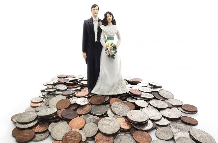 16 Wedding Budget Tips to Save You Lots of Money