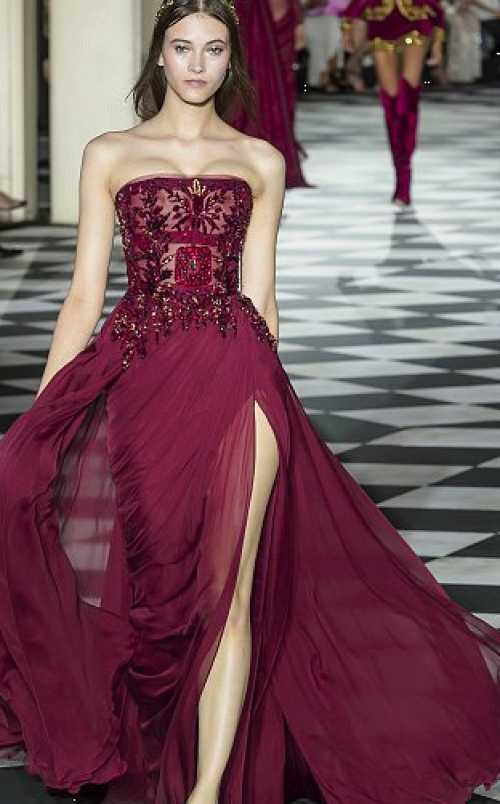 فستان مذهل من تصميم مصمم الأزياء اللبناني والعالمي زهير مراد