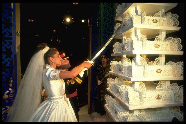 كيكة زفاف العاهل الأردني الملك عبدالله الثاني والملكة رانيا العبدالله