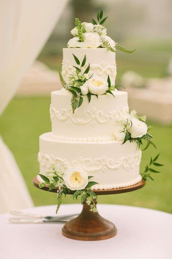 Green and Ivory Wedding Cake
