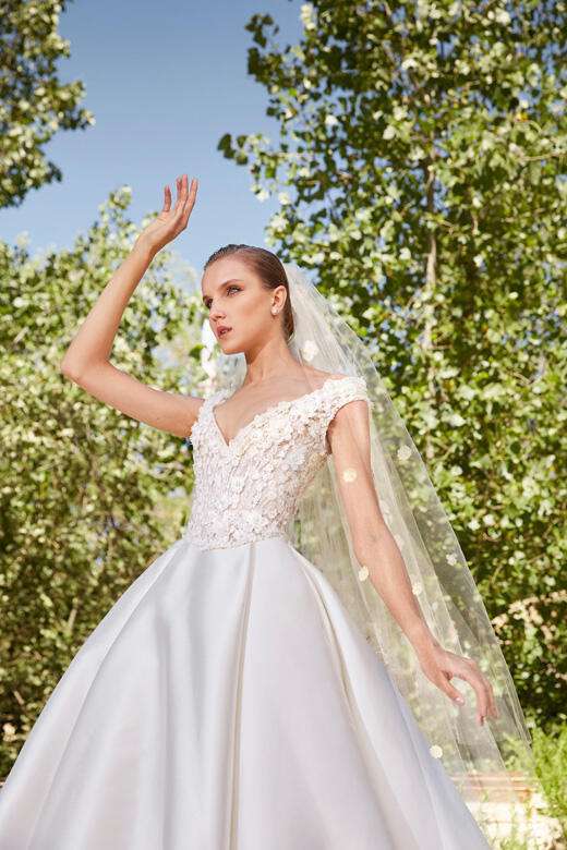 Elie Saab Fall 2021 Wedding Dress