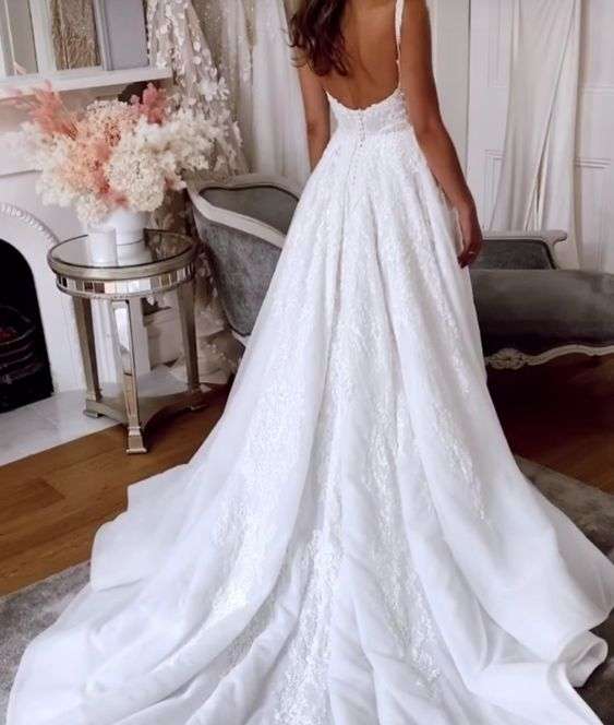 شراء فستان زفاف
