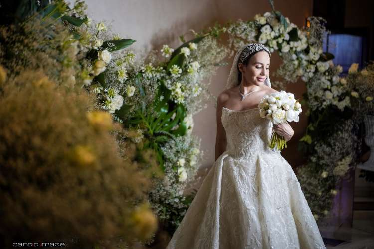 صور ليلة زفاف متلألئة في لبنان