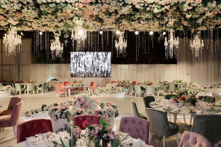 floral wedding in Qatar