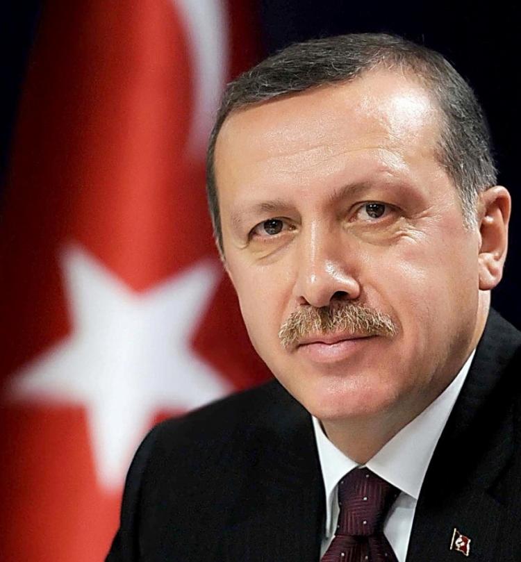 رجل يقاضي زوجته بسبب شتمها أردوغان