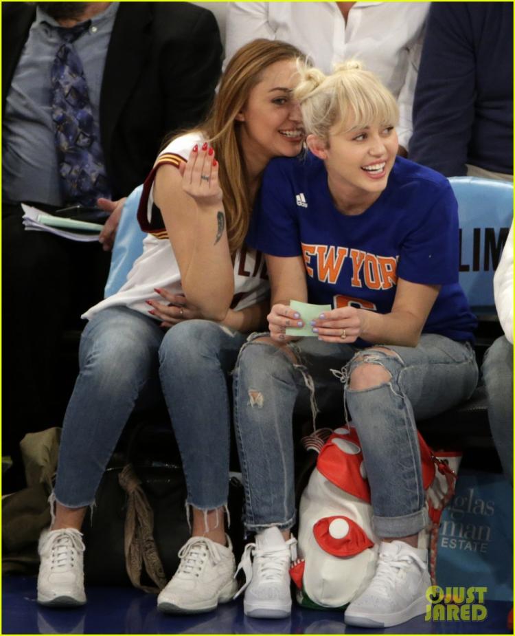 Miley Cyrus Shows Off Her New Engagement Ring