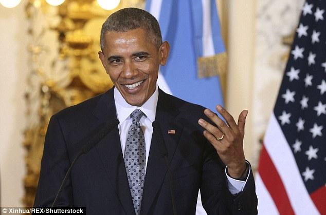 Obama Criticized For Hiding His Wedding Ring