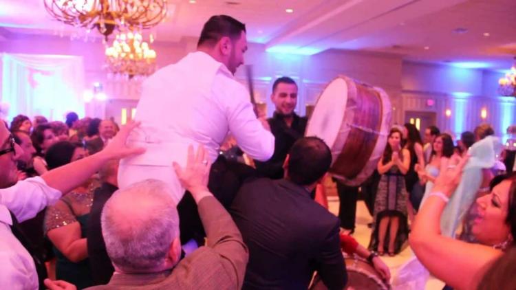Jordanian Grooms Turns Wedding Into Charity Event