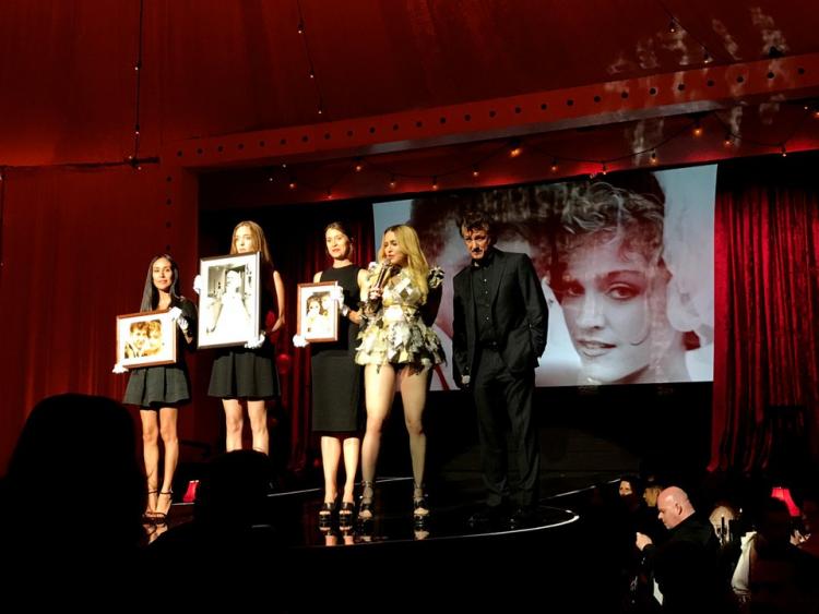 Madonna and Sean Penn Auctioned Off Their Wedding Photos 