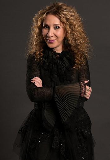 Reem Acra's 2018 Spring Bridal Collection Inspired by Tiffany &amp; Co. 