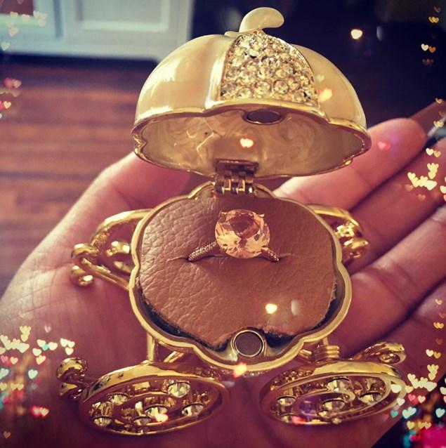 Disney Lovers Are Obsessed with This Cinderella Ring Box