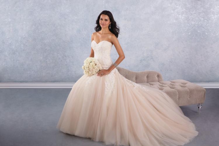 Details On Alfred Angelo Bridal Fashion House&#039;s Bankruptcy